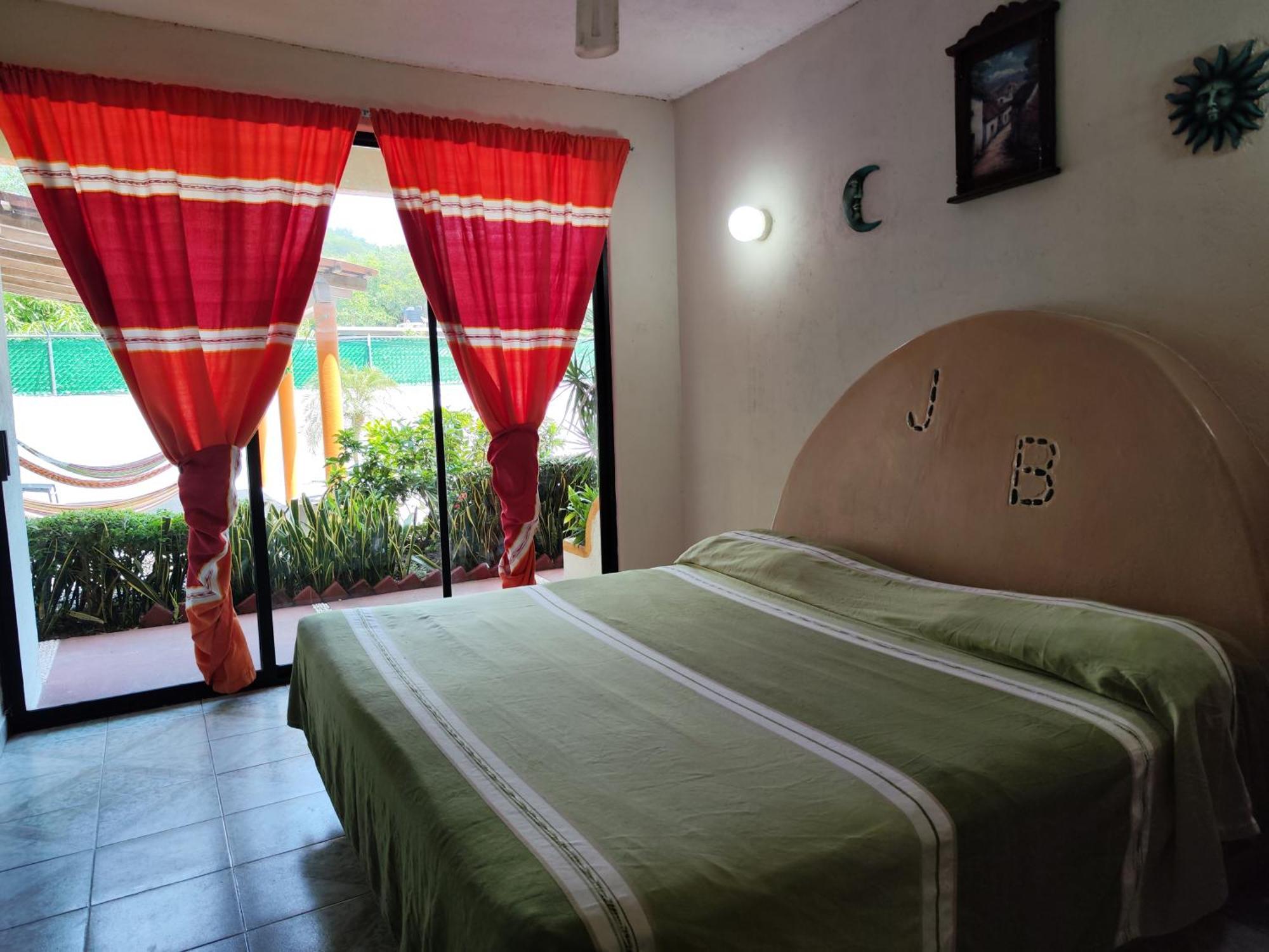 זיהואטנחו Hotel J.B. מראה חיצוני תמונה