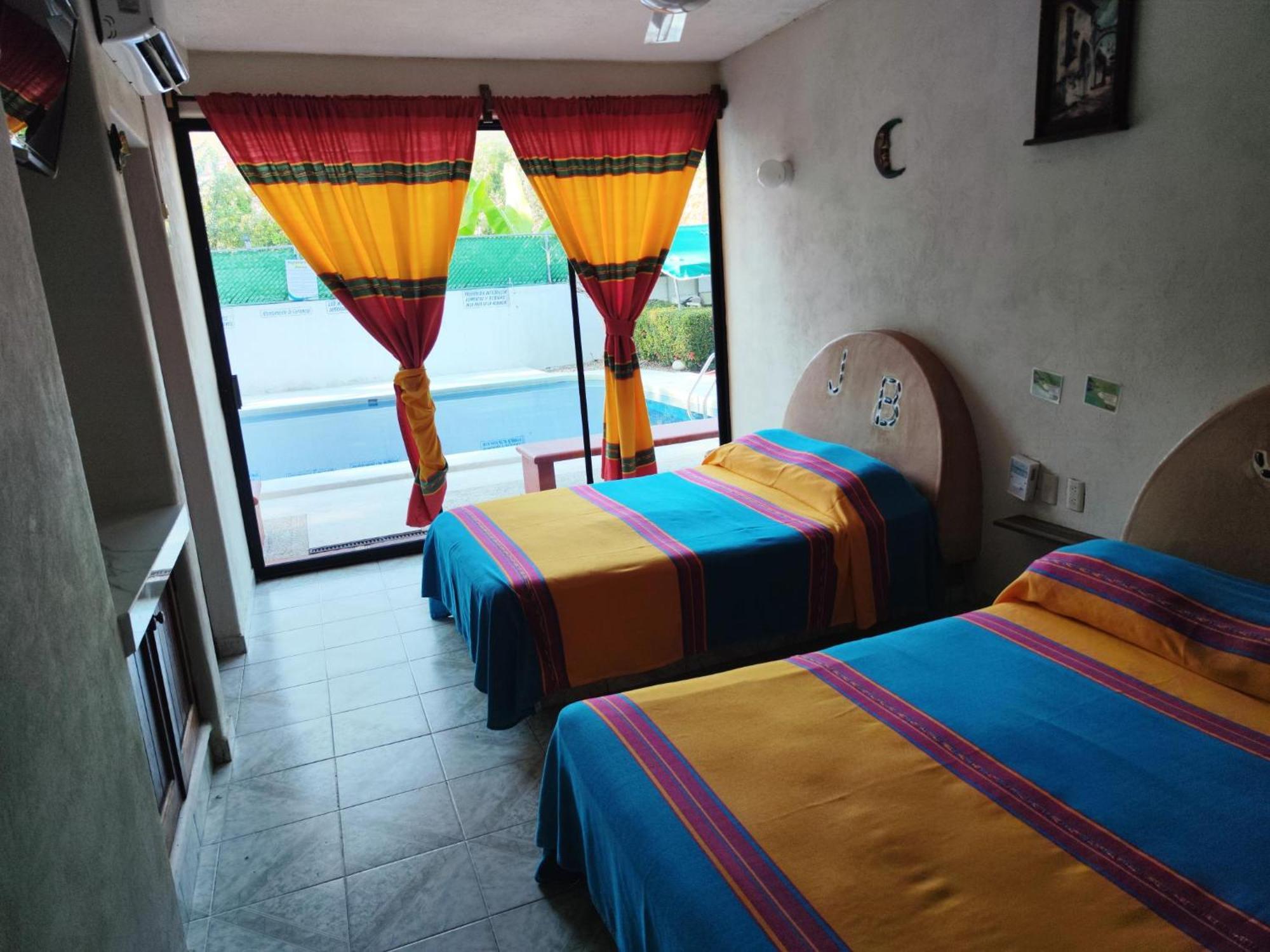 זיהואטנחו Hotel J.B. מראה חיצוני תמונה