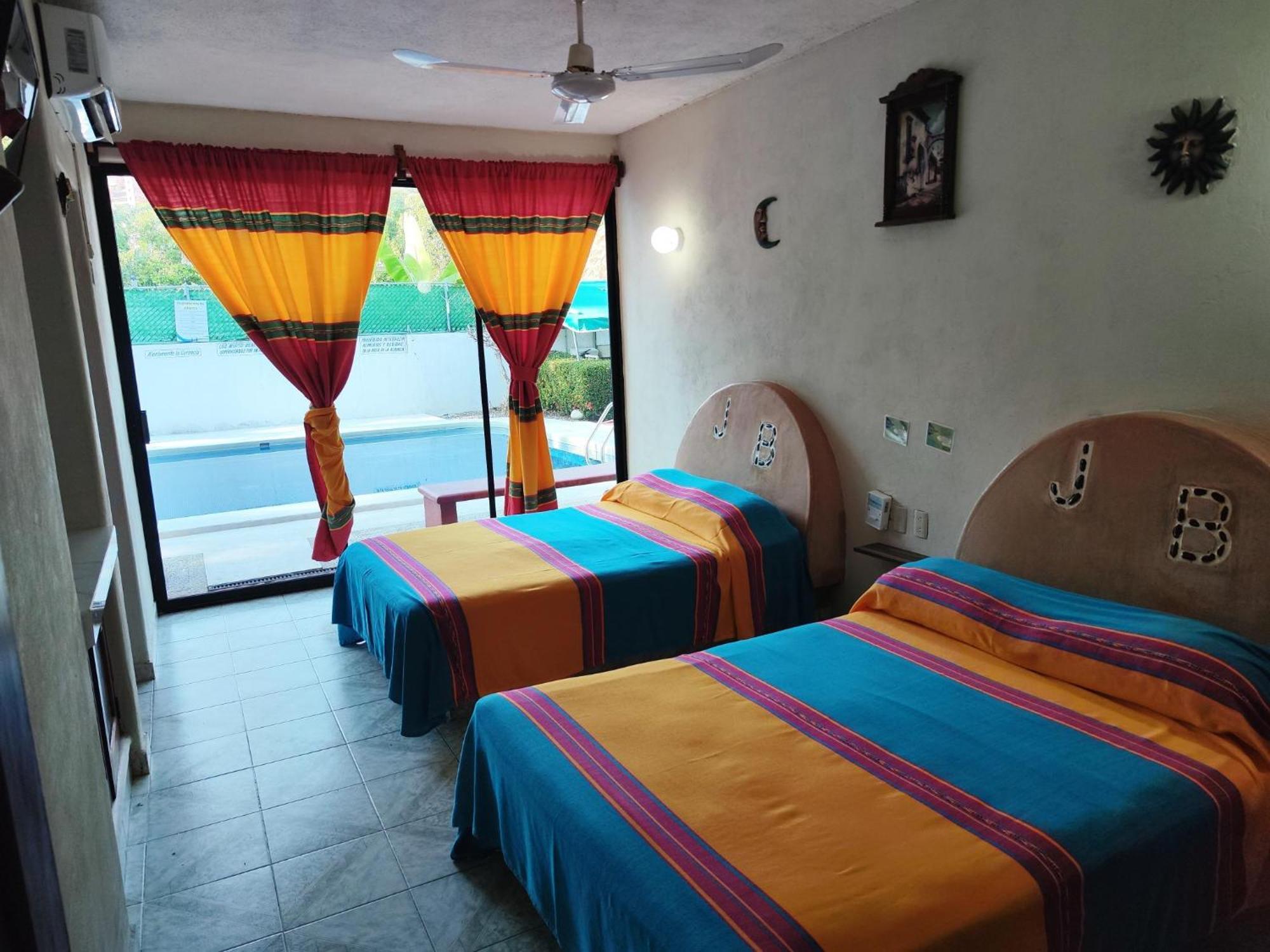 זיהואטנחו Hotel J.B. מראה חיצוני תמונה