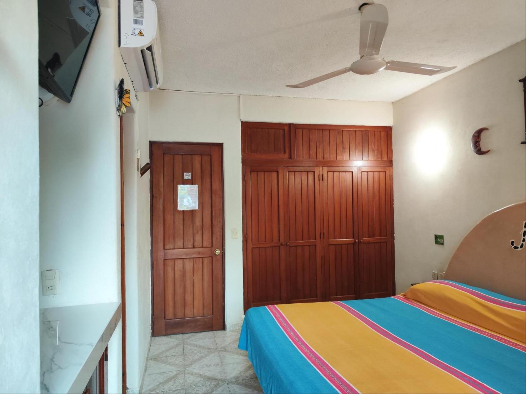 זיהואטנחו Hotel J.B. מראה חיצוני תמונה